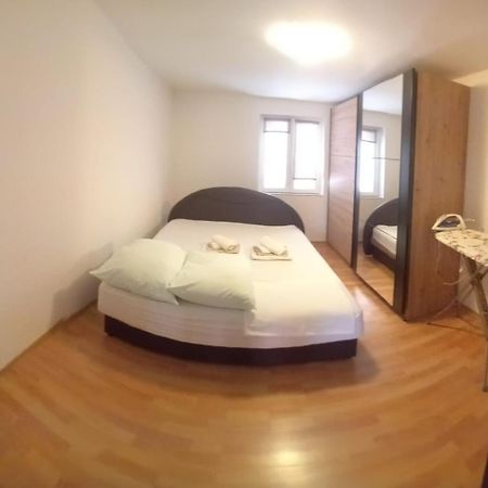 Apartman Naomi Bibinje Luaran gambar